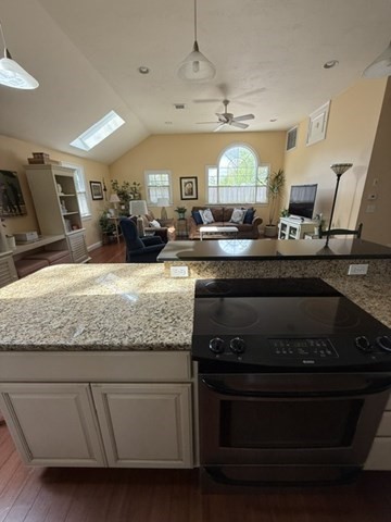 38 Reynolds Ave Property Photo 9
