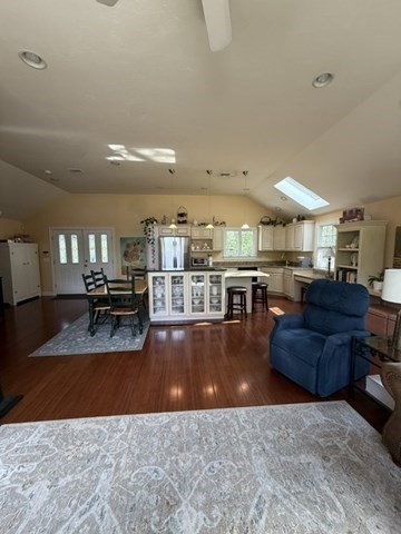 38 Reynolds Ave Property Photo 8
