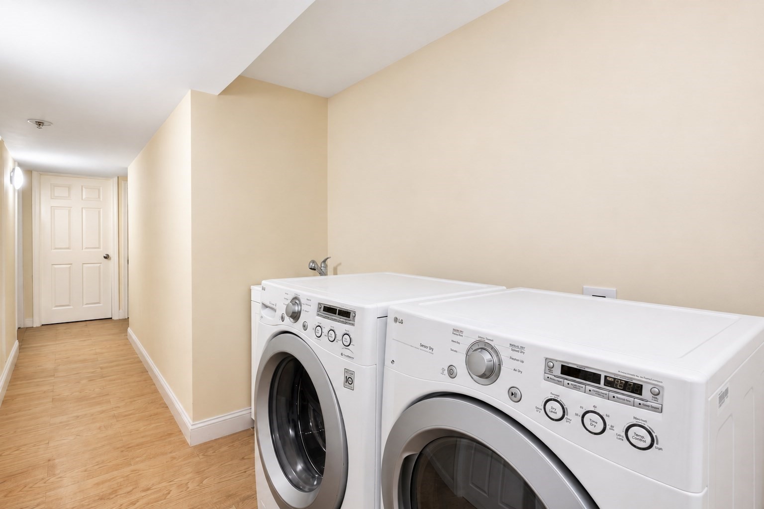 205 Harvard Street Property Photo 9