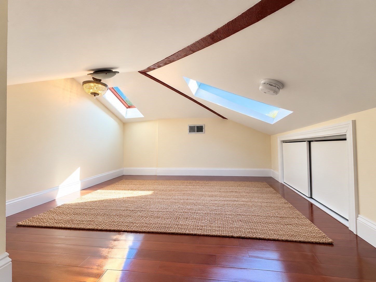 205 Harvard Street Property Photo 28