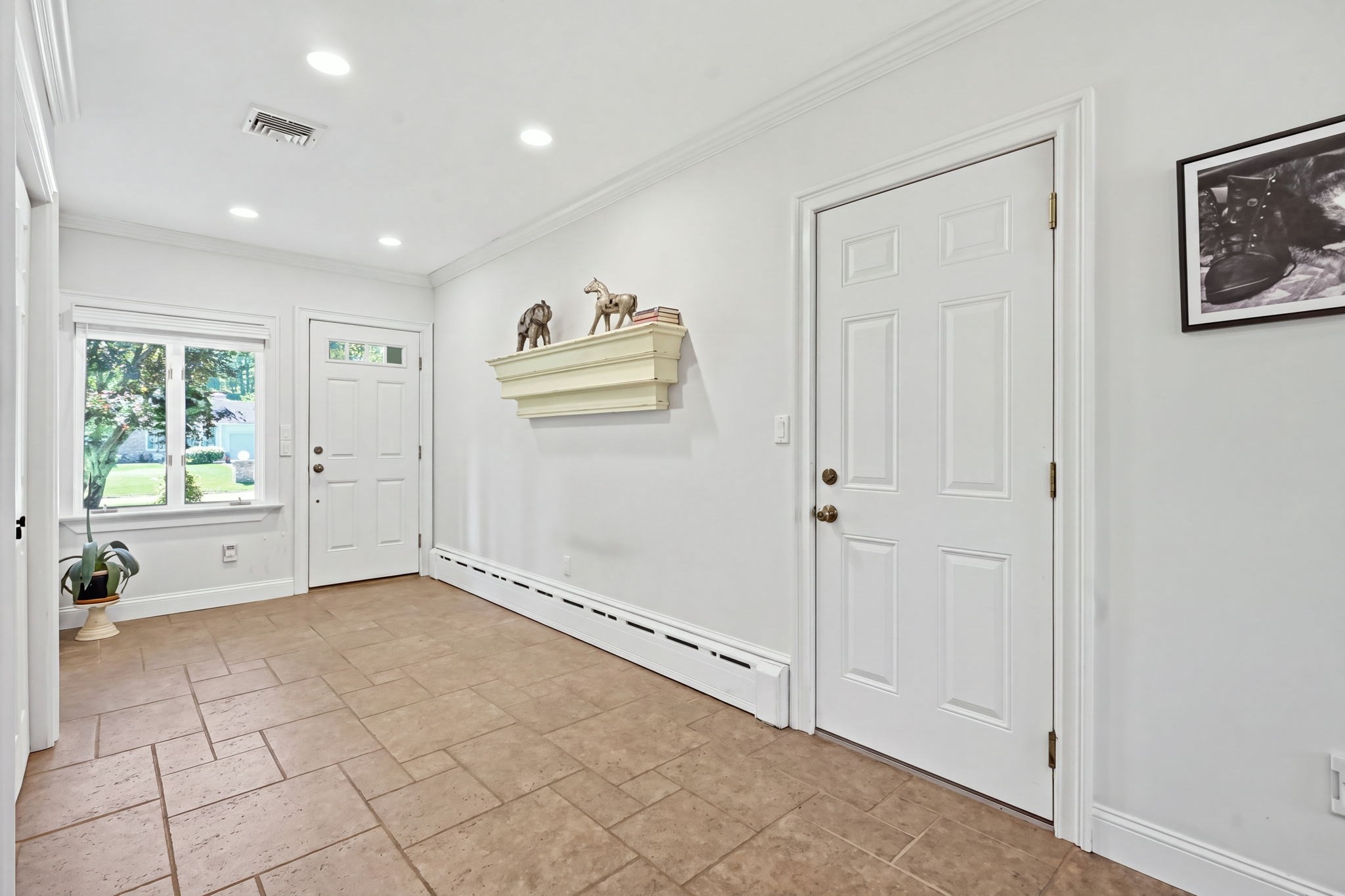 8 Shady Ln Property Photo 6