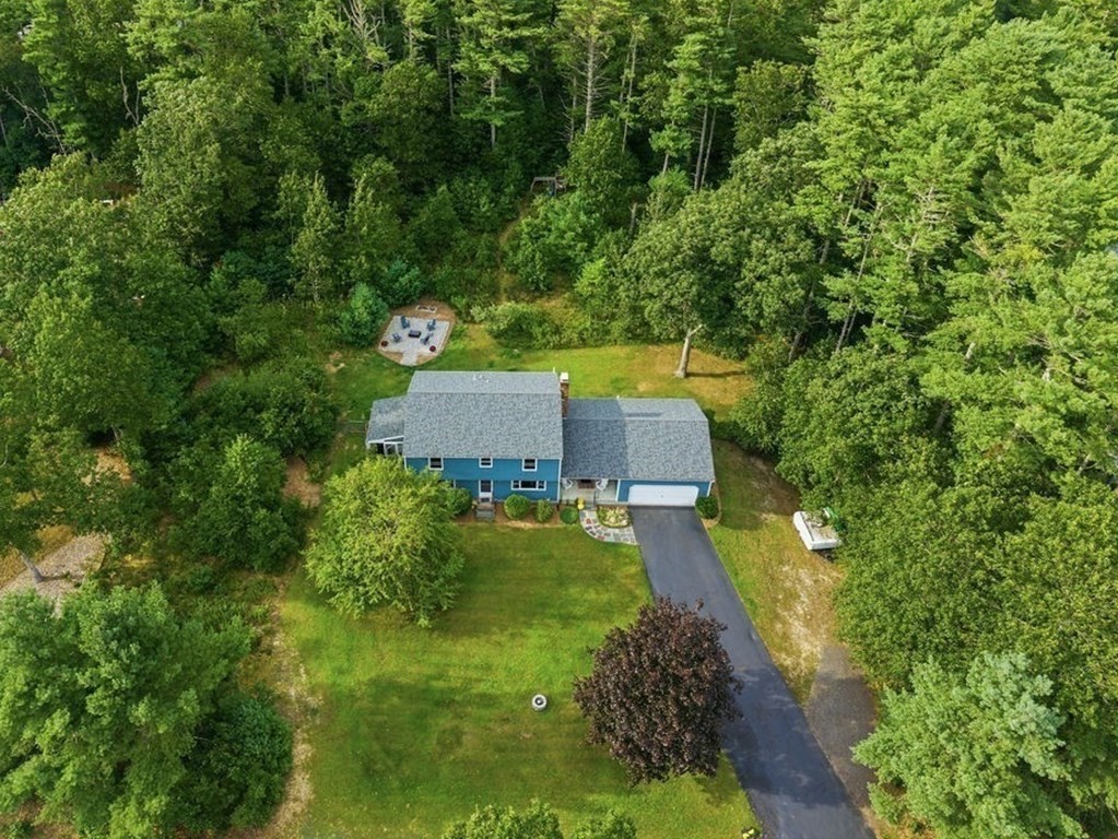 33 Woodland Rd Property Photo 1