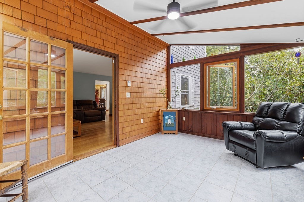 33 Woodland Rd Property Photo 24