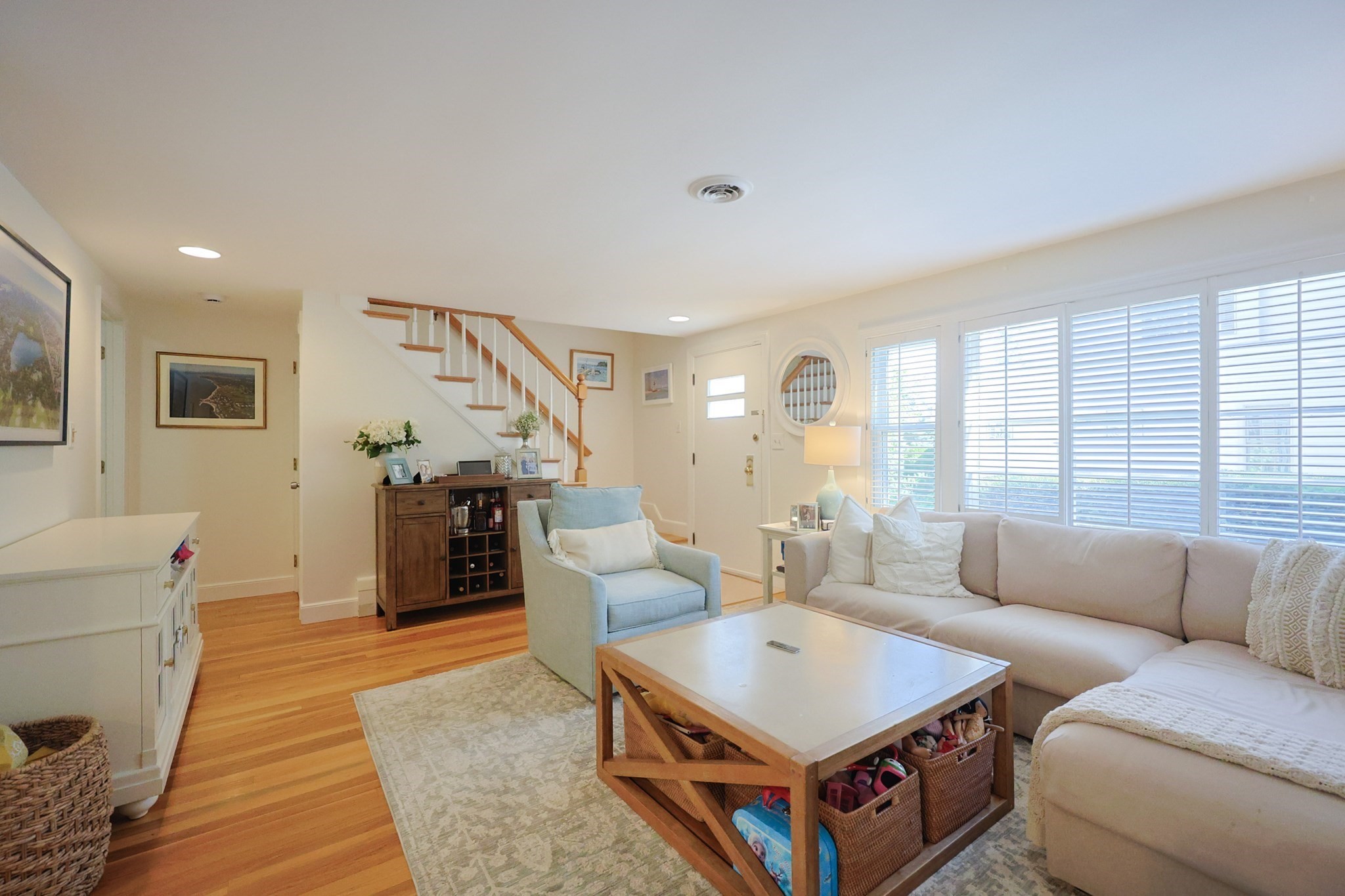 26 Pleasant St # B Property Photo 4