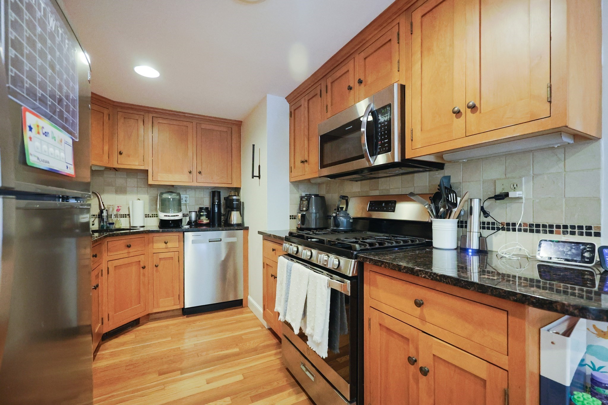 26 Pleasant St # B Property Photo 6