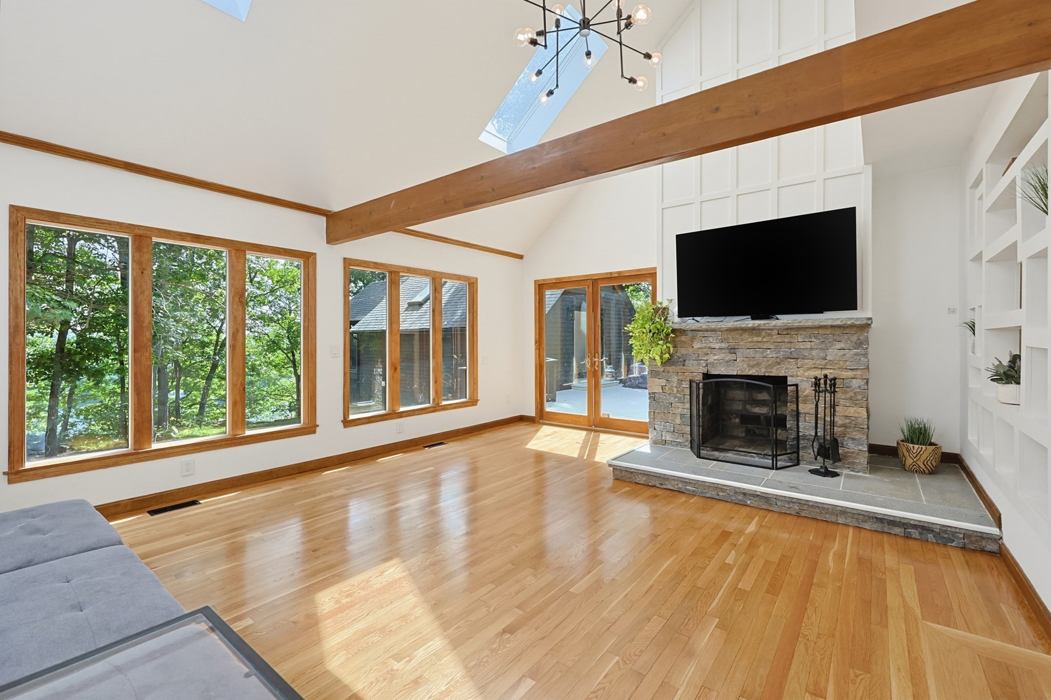 3 Goodrich Rd Property Photo 5