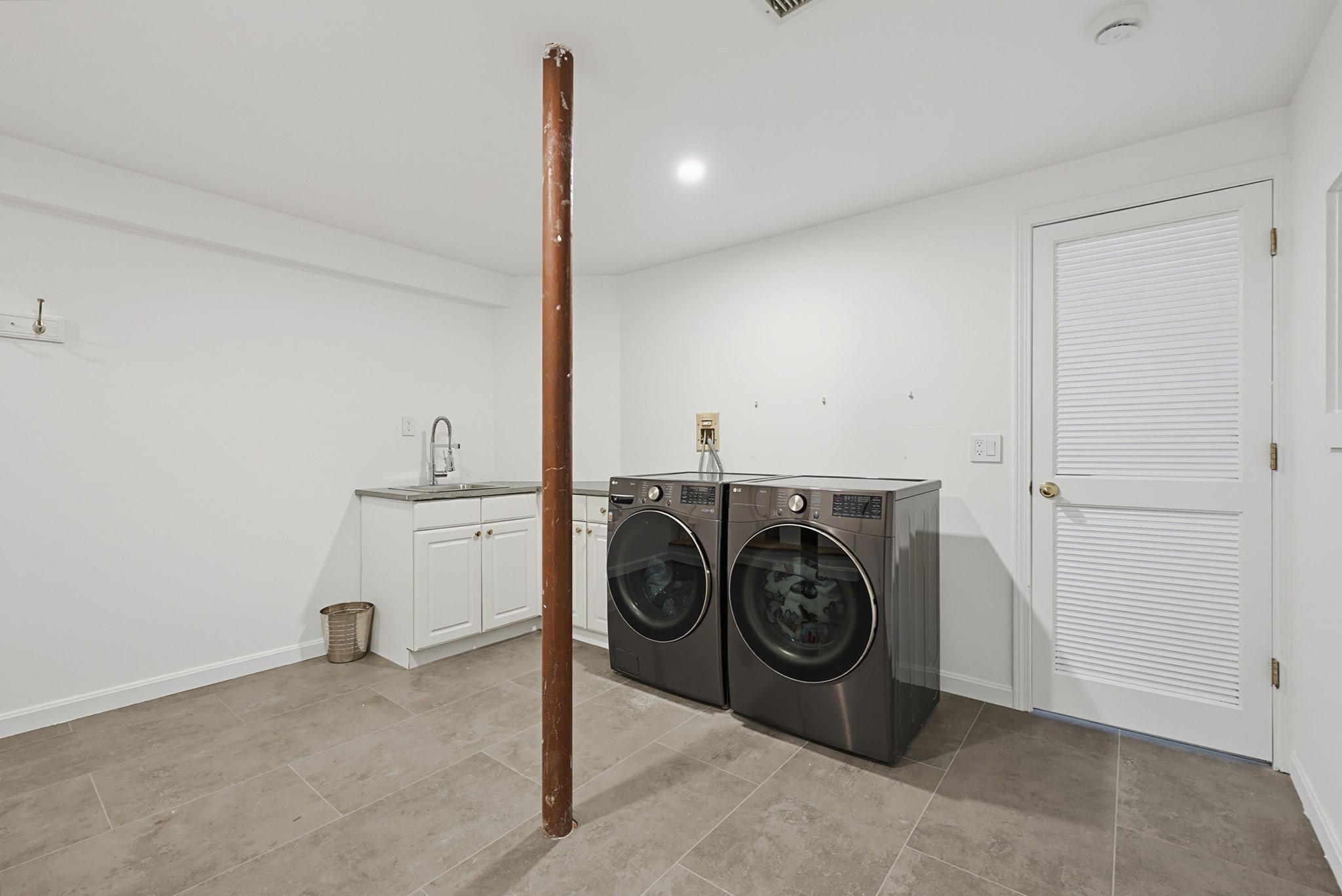 3 Goodrich Rd Property Photo 26