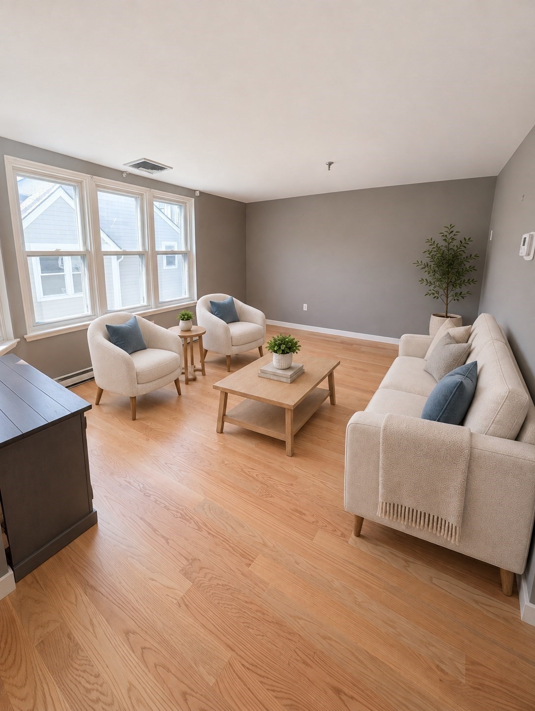 124 Tudor Street # C Property Photo 3
