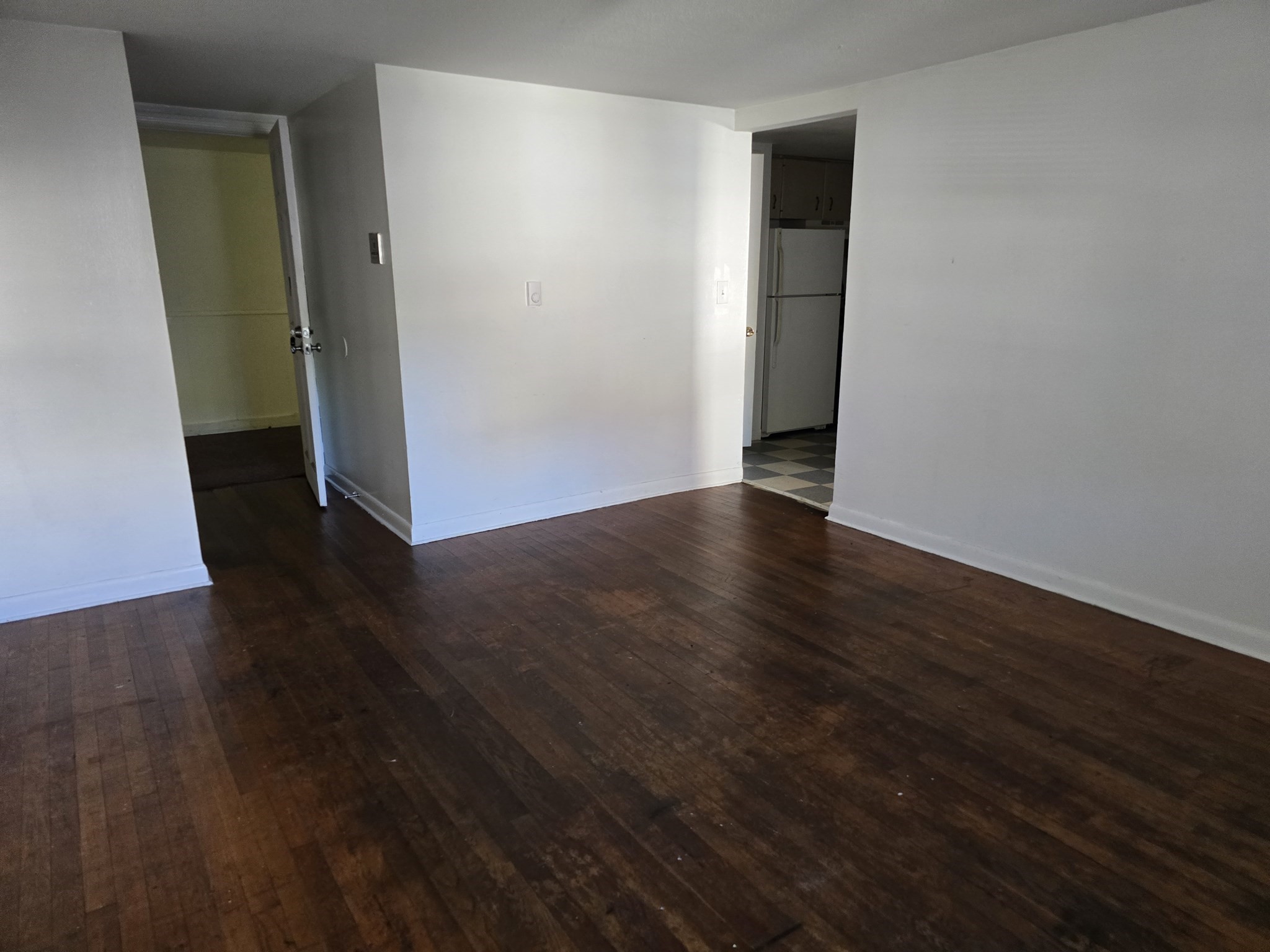50 E Main St # 7 Property Photo 2