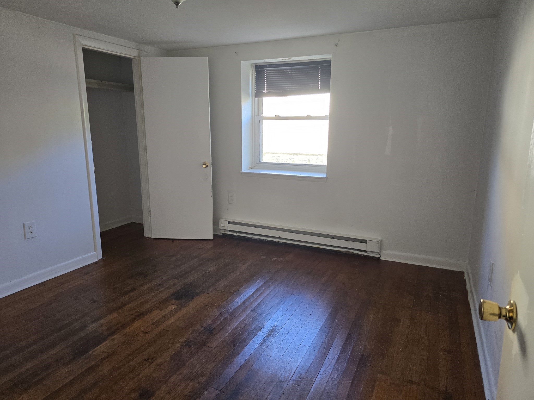 50 E Main St # 7 Property Photo 3
