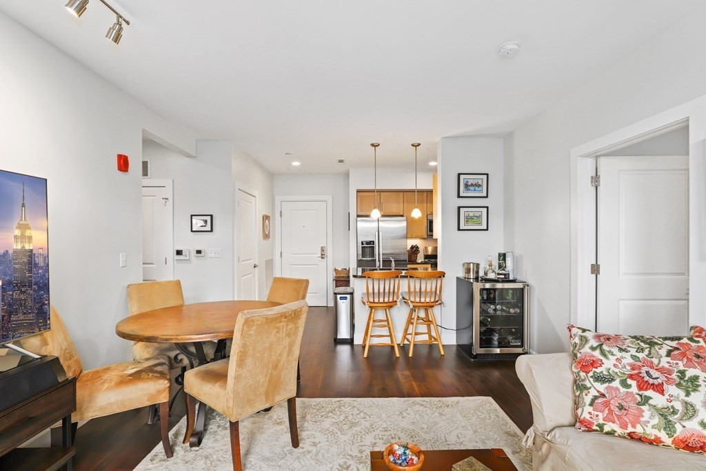 1501 Commonwealth Ave # 302 Property Photo 1