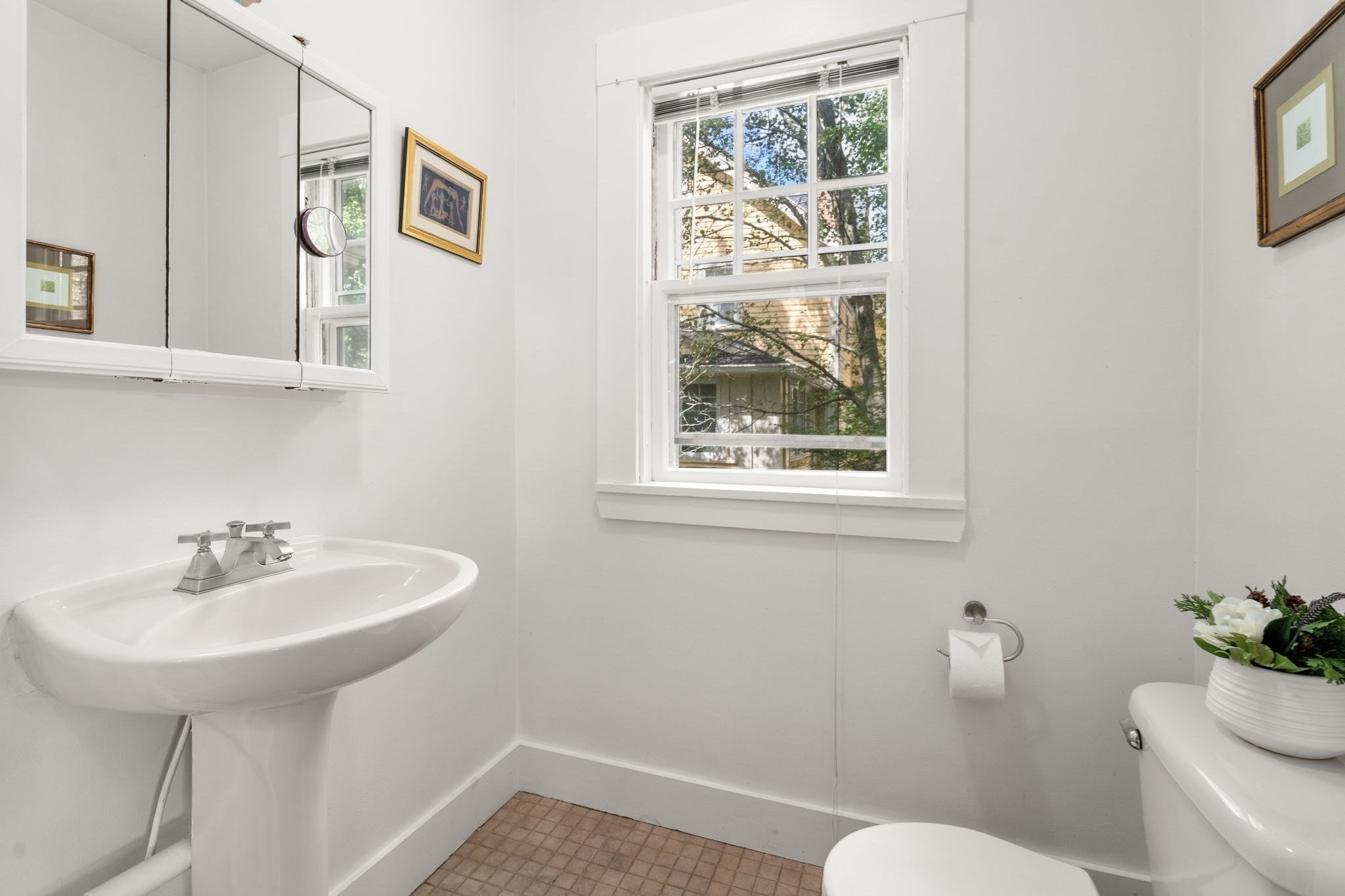 18 Loring Street Property Photo 11