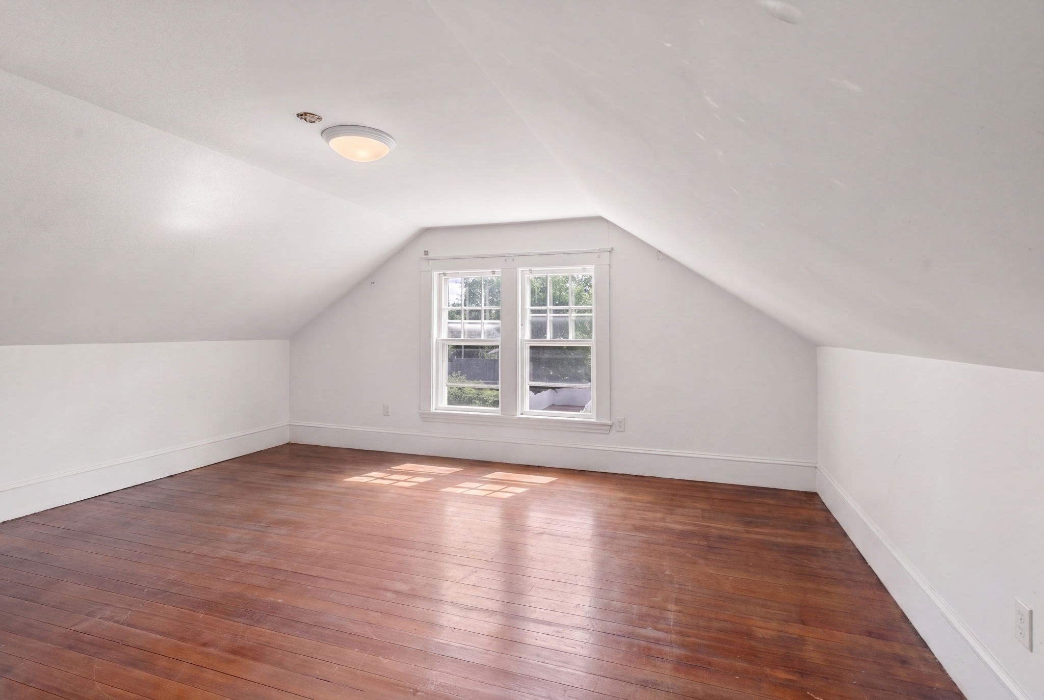 18 Loring Street Property Photo 18