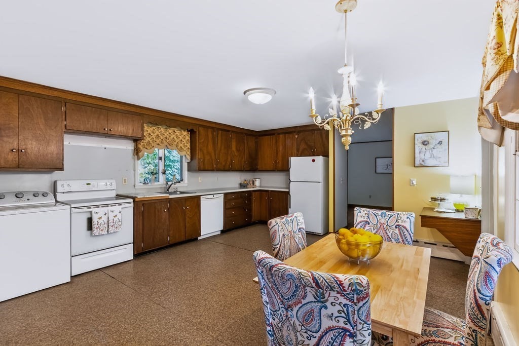 61 Page Road Property Photo 6