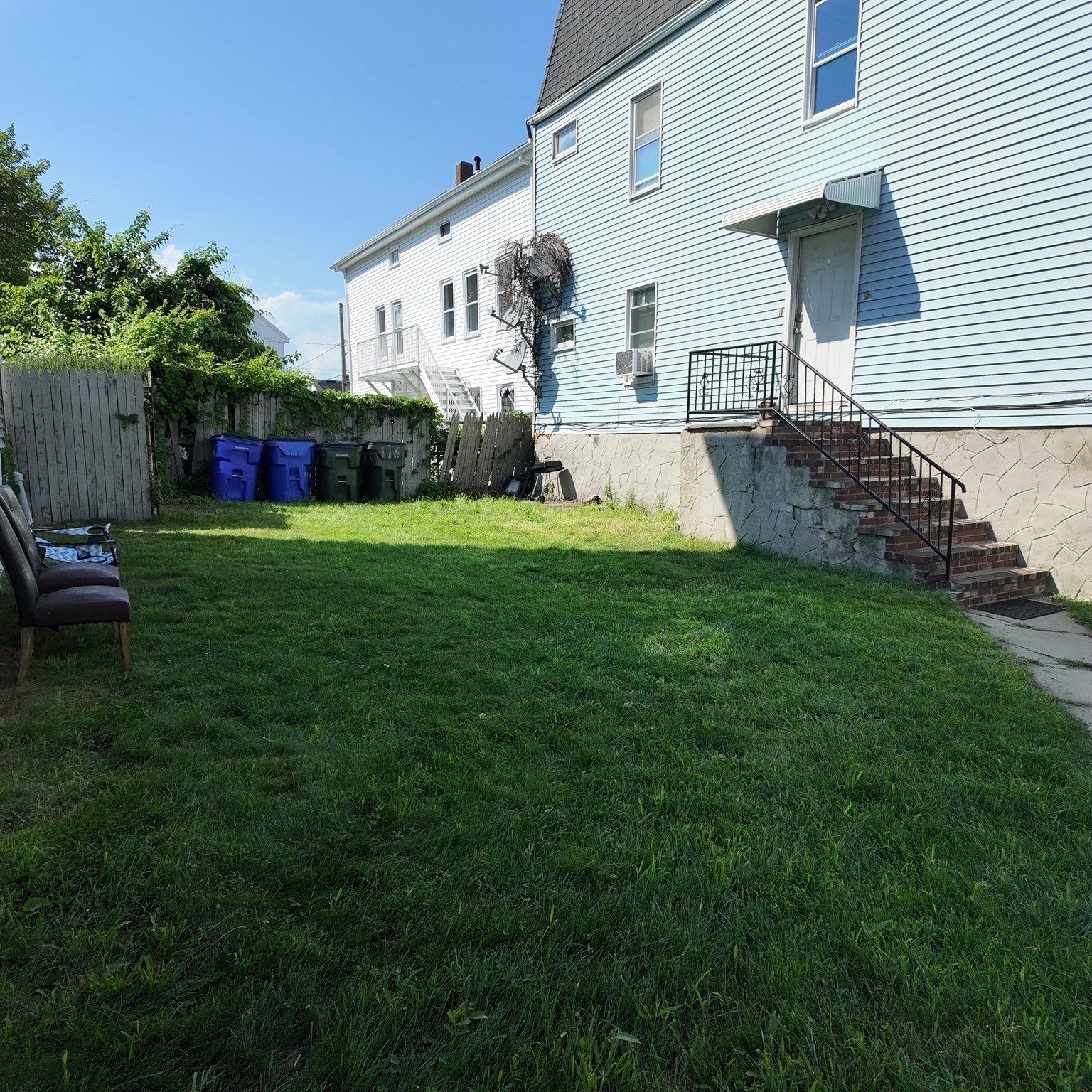 263-265 Rodman St Property Photo 4