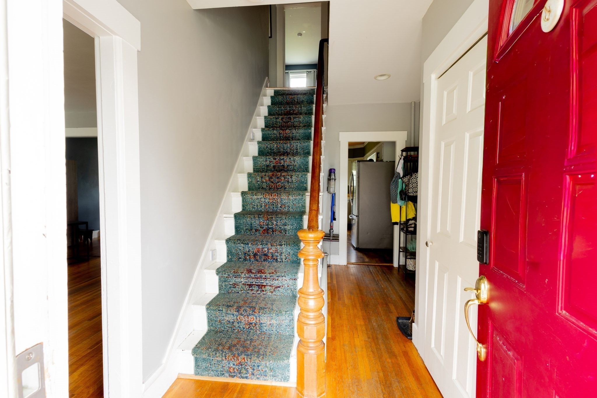 147 W Broadway Property Photo 6