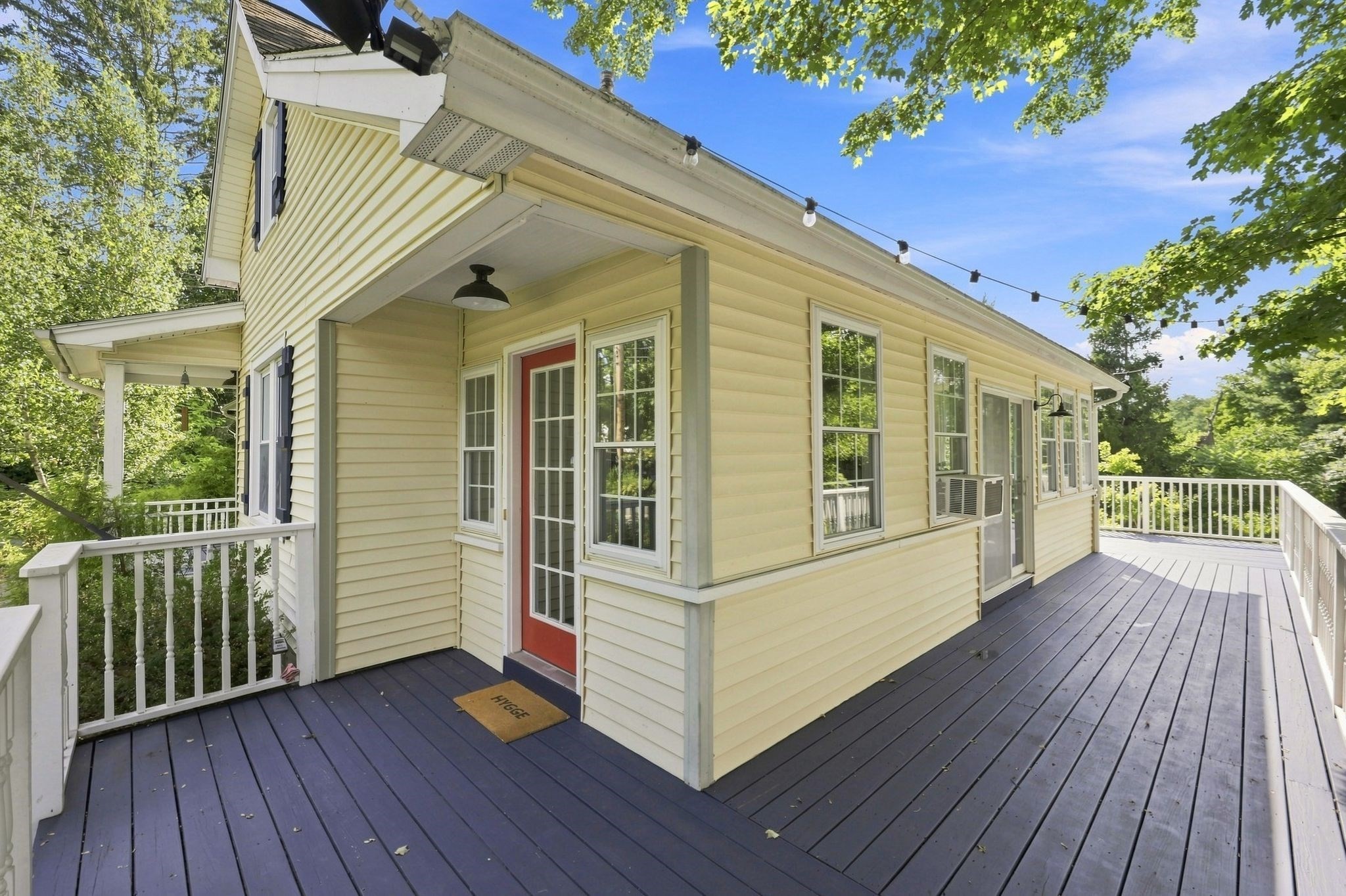 143 Park St Property Photo 4
