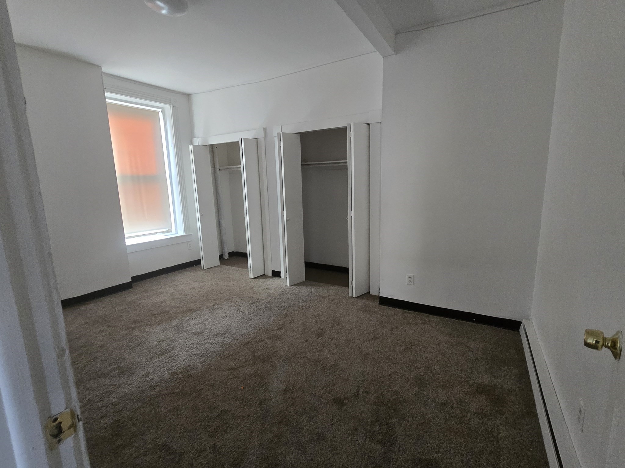 14 E Main St # 1 Property Photo 4