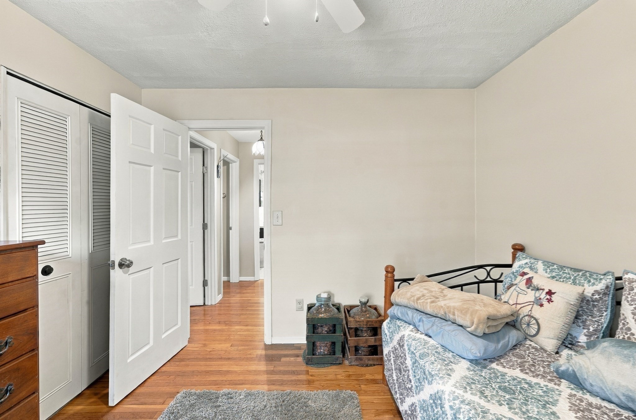 12 Trim Street Property Photo 17