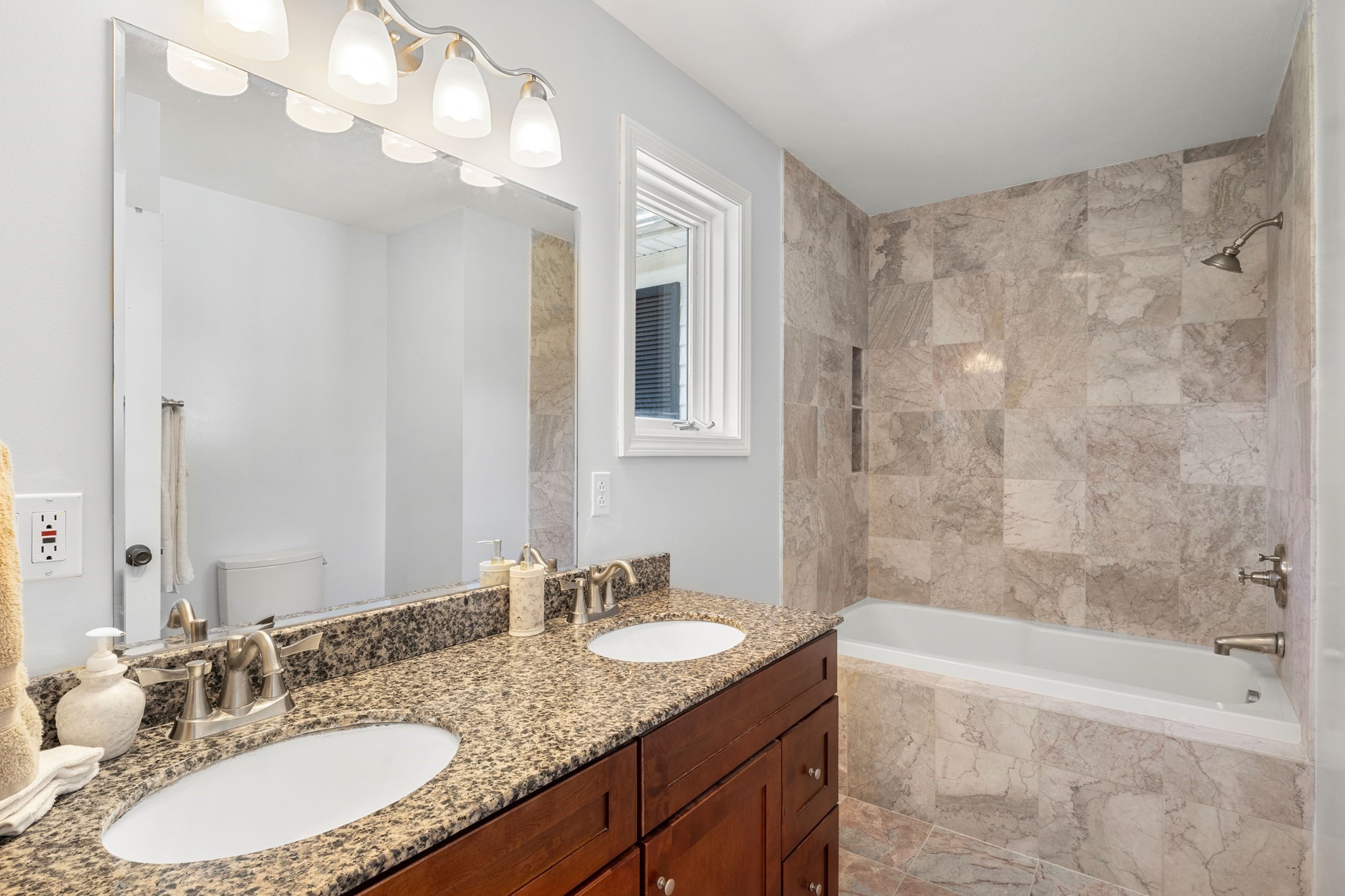 110 Bridge Street Property Photo 23
