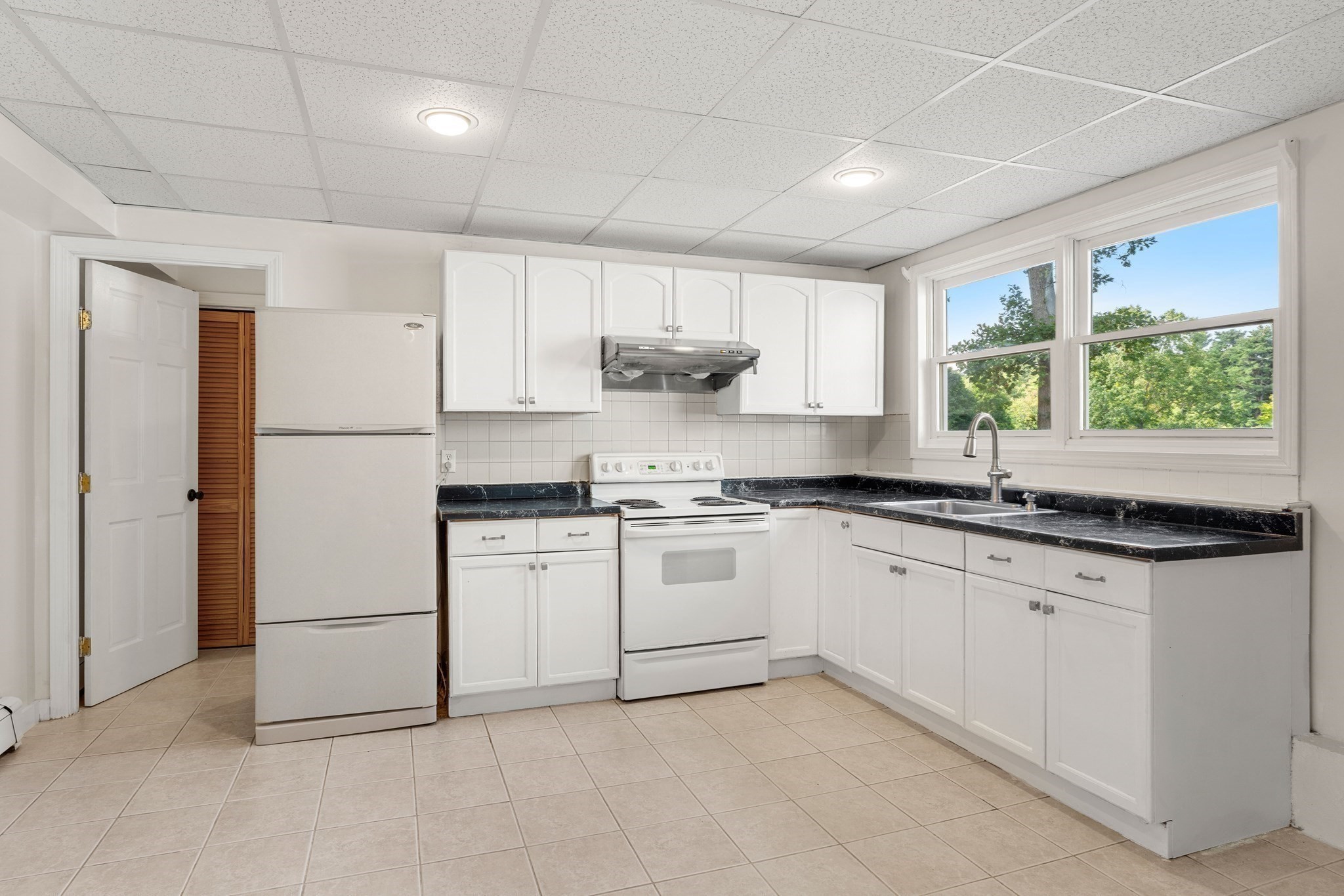 110 Bridge Street Property Photo 32