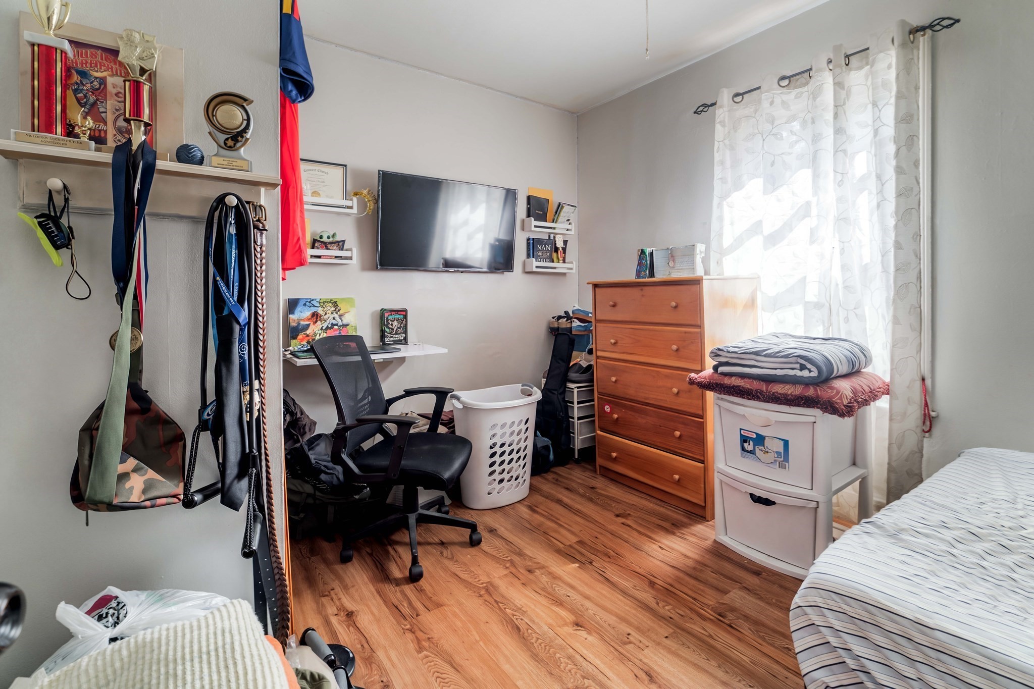 104 Lawrence Property Photo 5