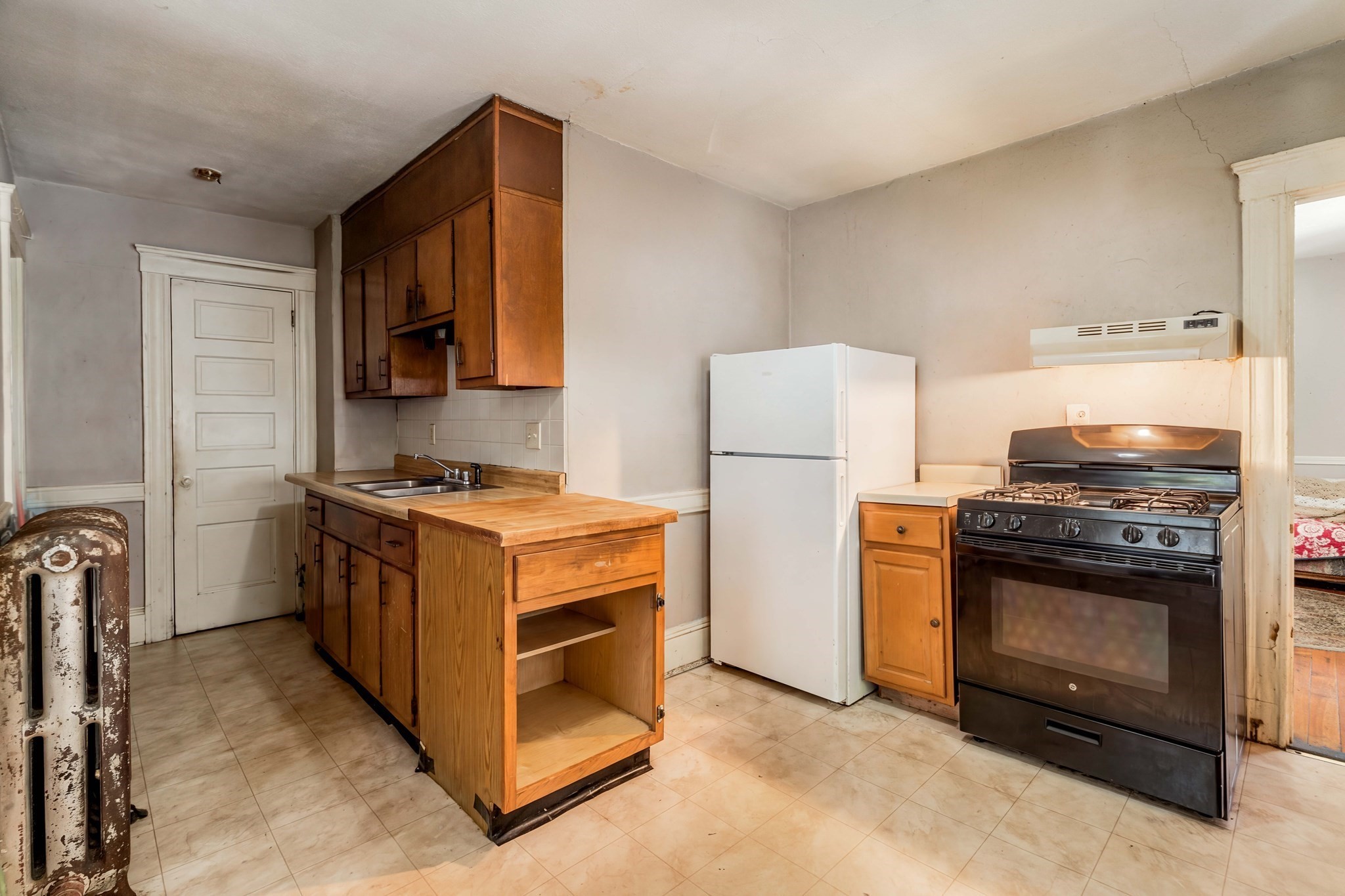 104 Lawrence Property Photo 10