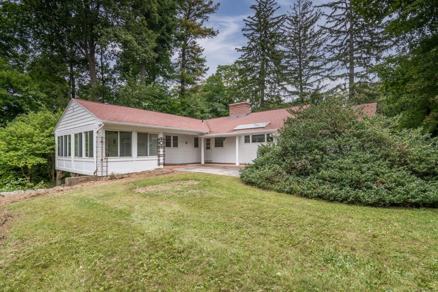 136 Lincoln Avenue Property Photo 1