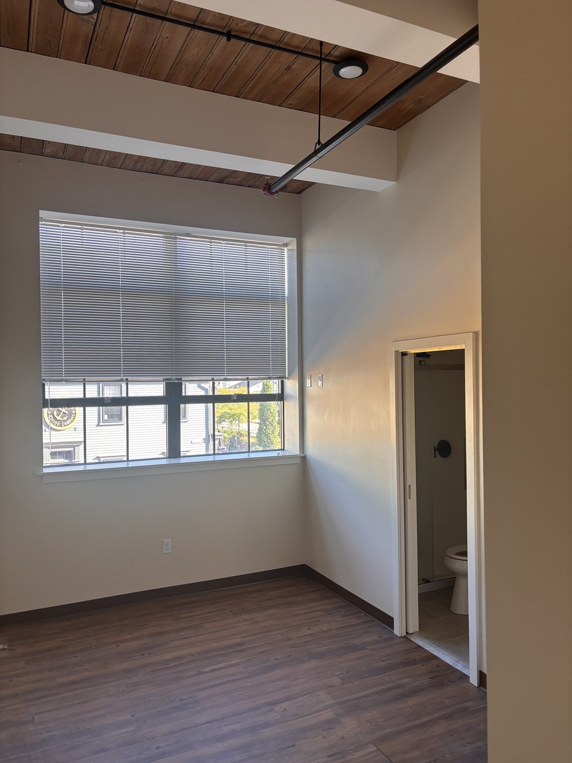 19 Commercial Street # 201a Property Photo 9