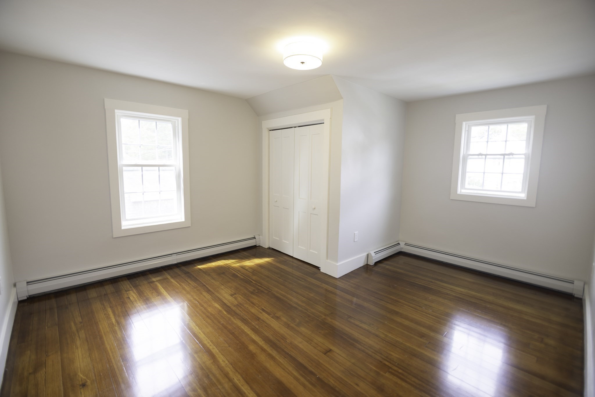 32 Spooner St Property Photo 8