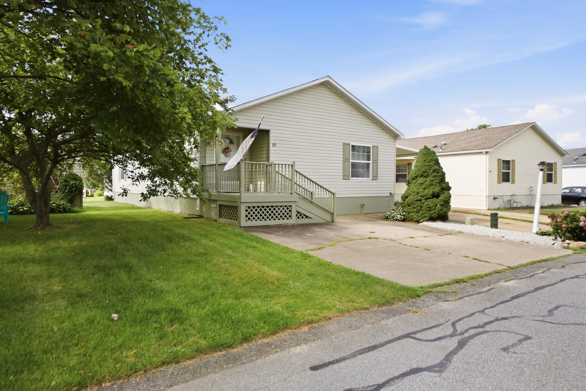 177 Songbird Property Photo 1