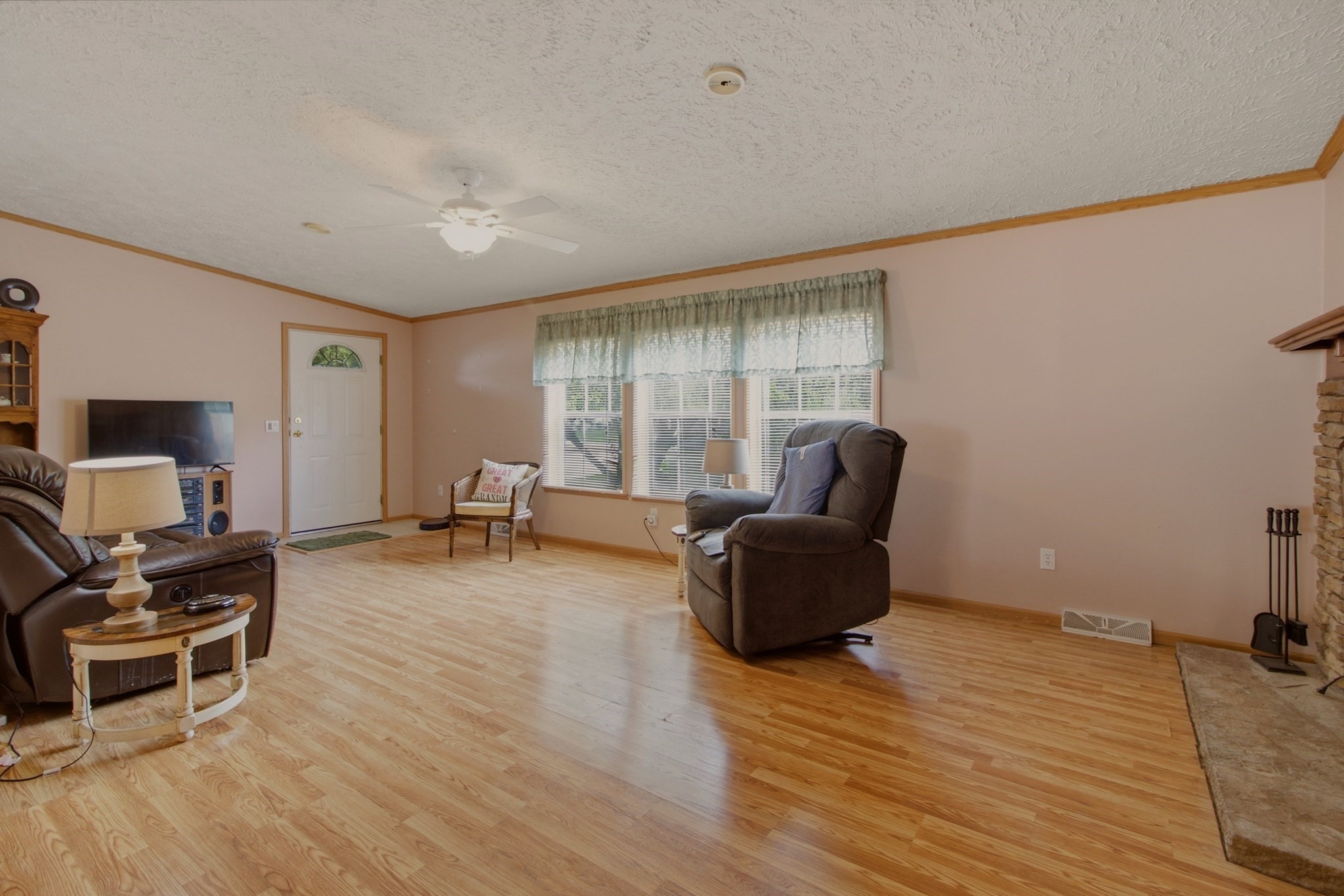 177 Songbird Property Photo 11