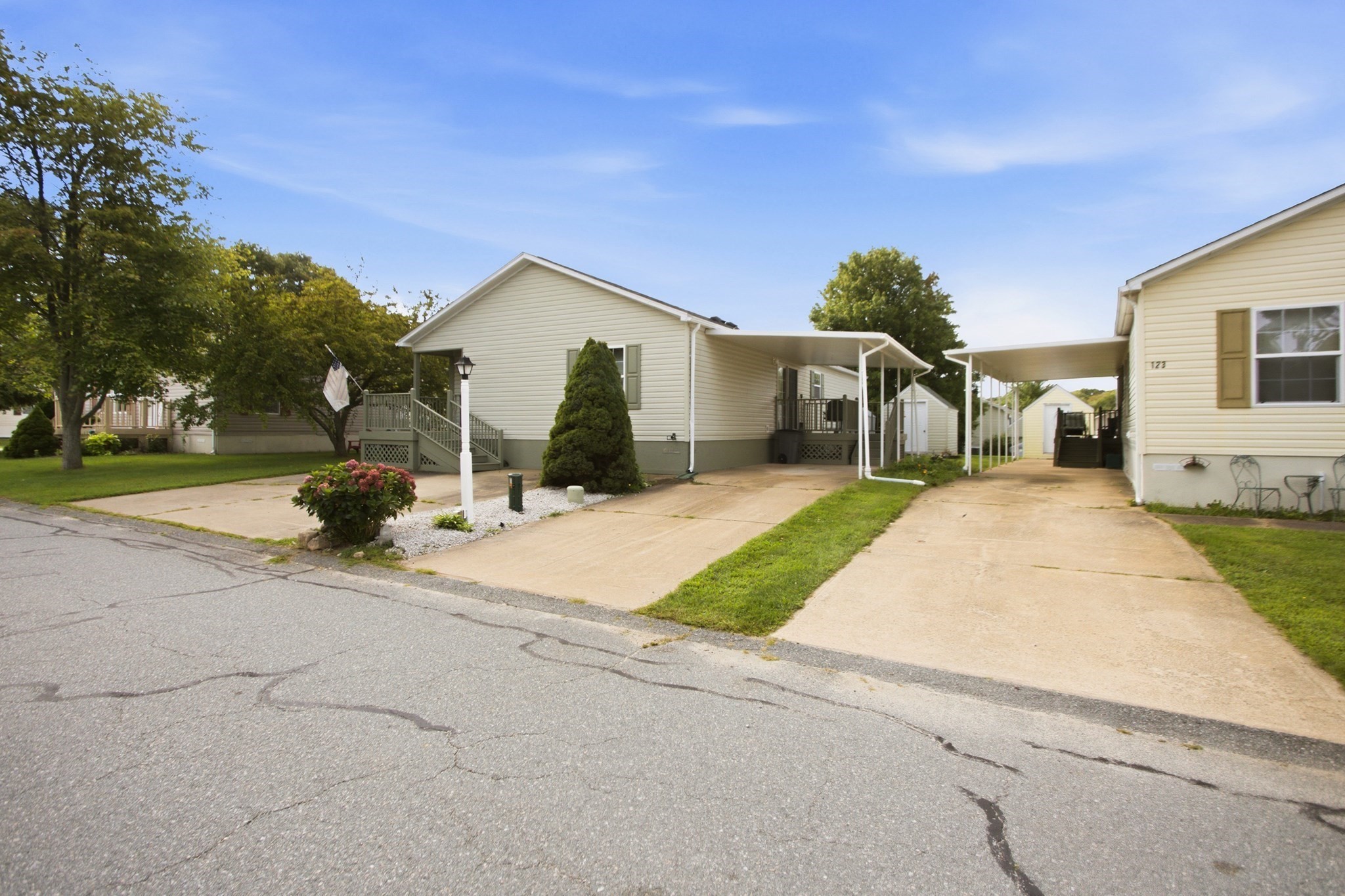 177 Songbird Property Photo 22