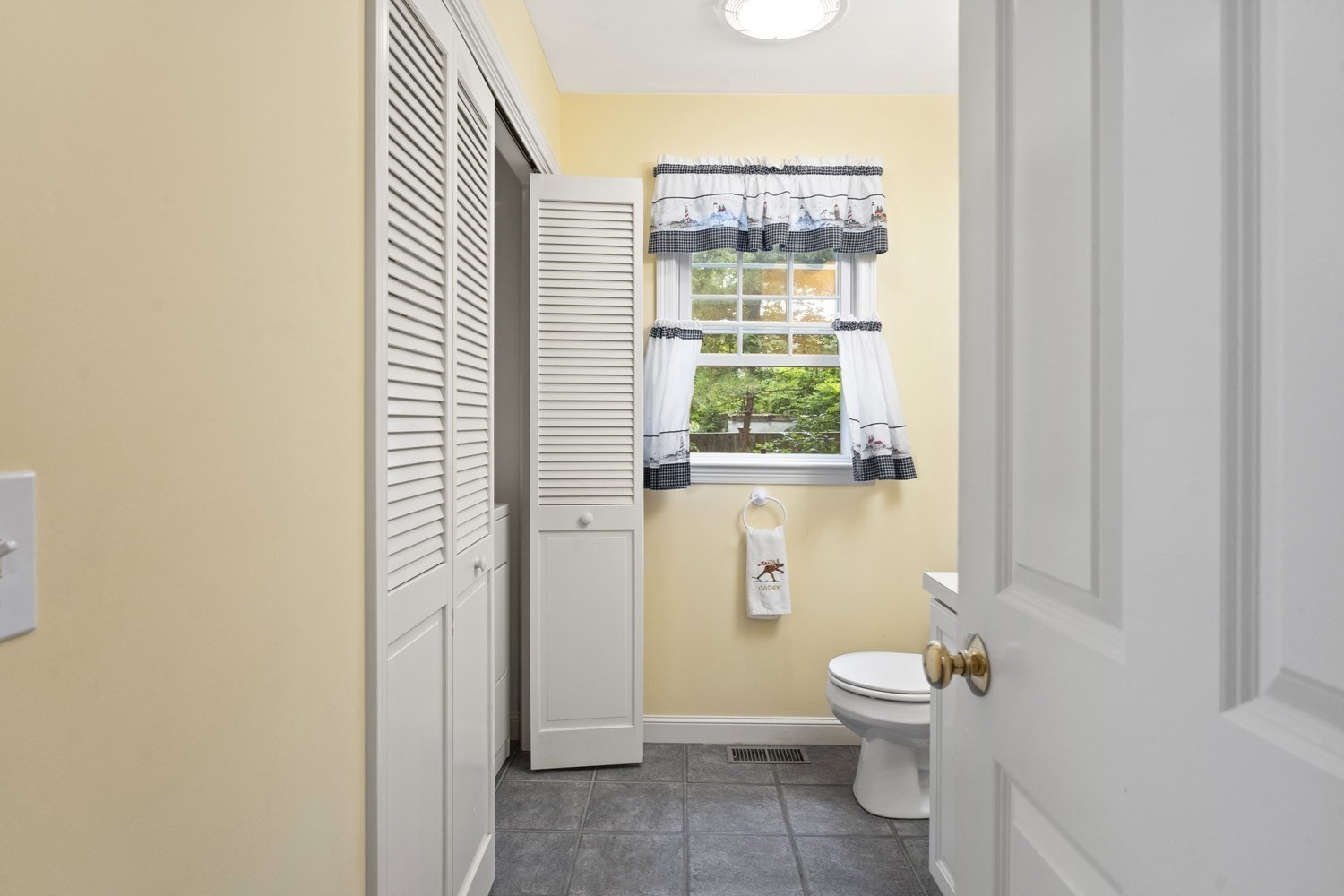 87 Neshobe Rd Property Photo 12