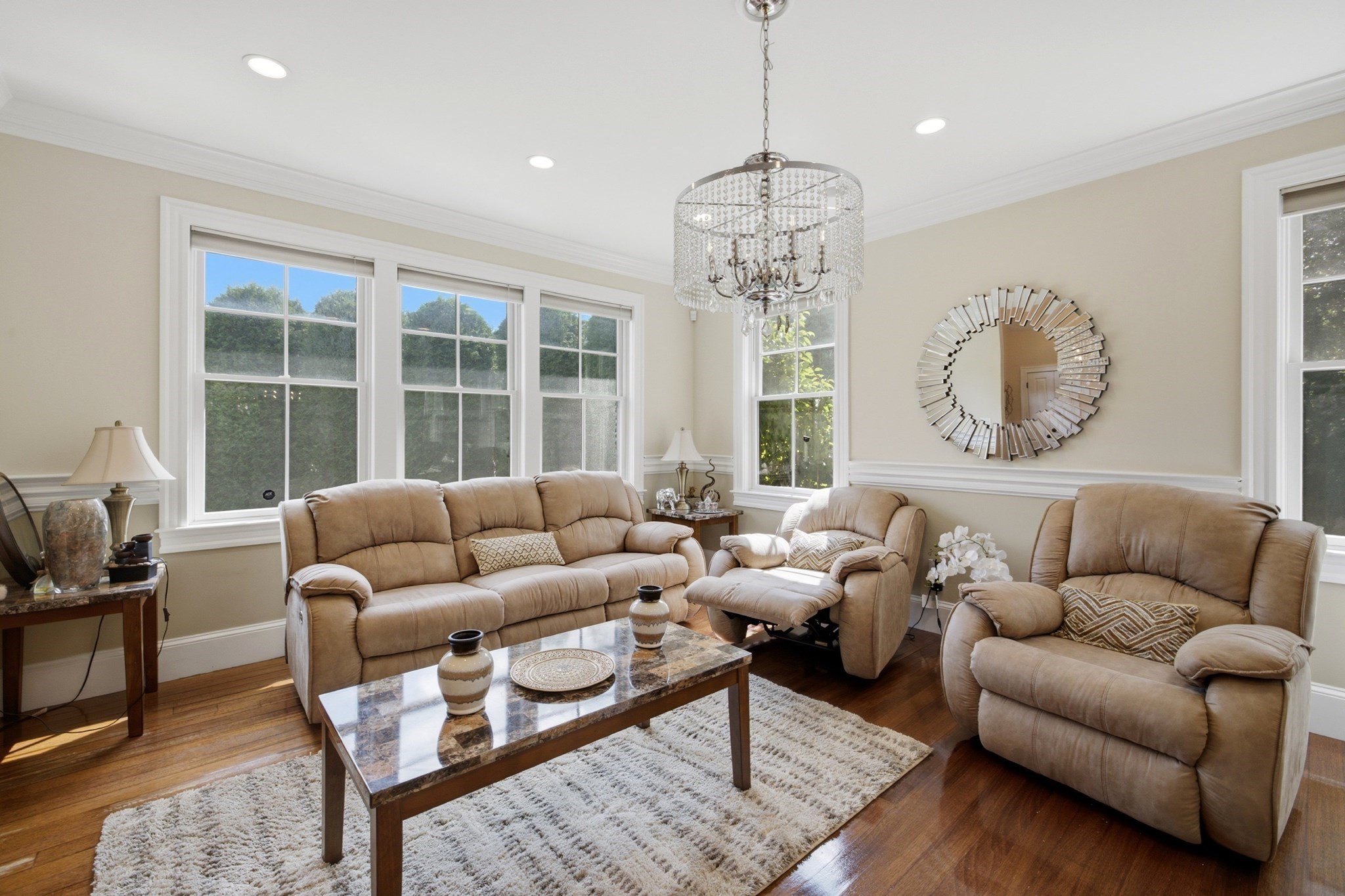8 Longmeadow Rd Property Photo 4