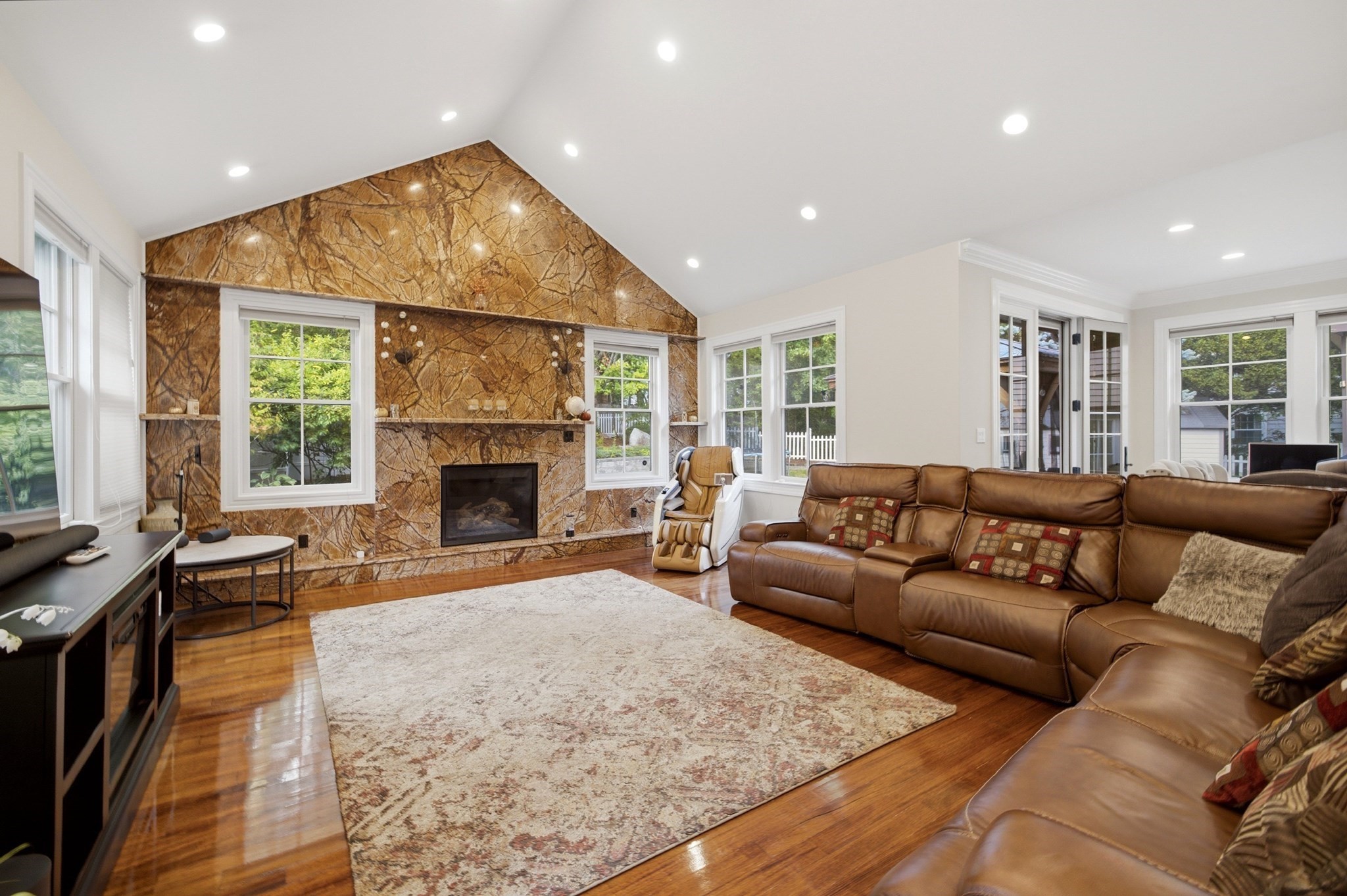 8 Longmeadow Rd Property Photo 7