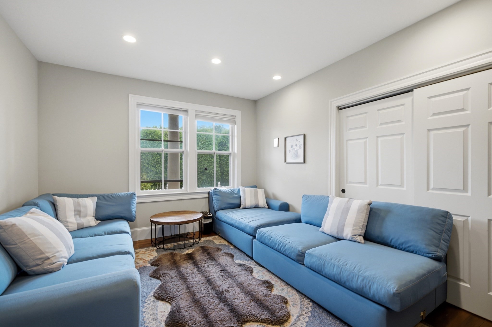 8 Longmeadow Rd Property Photo 13