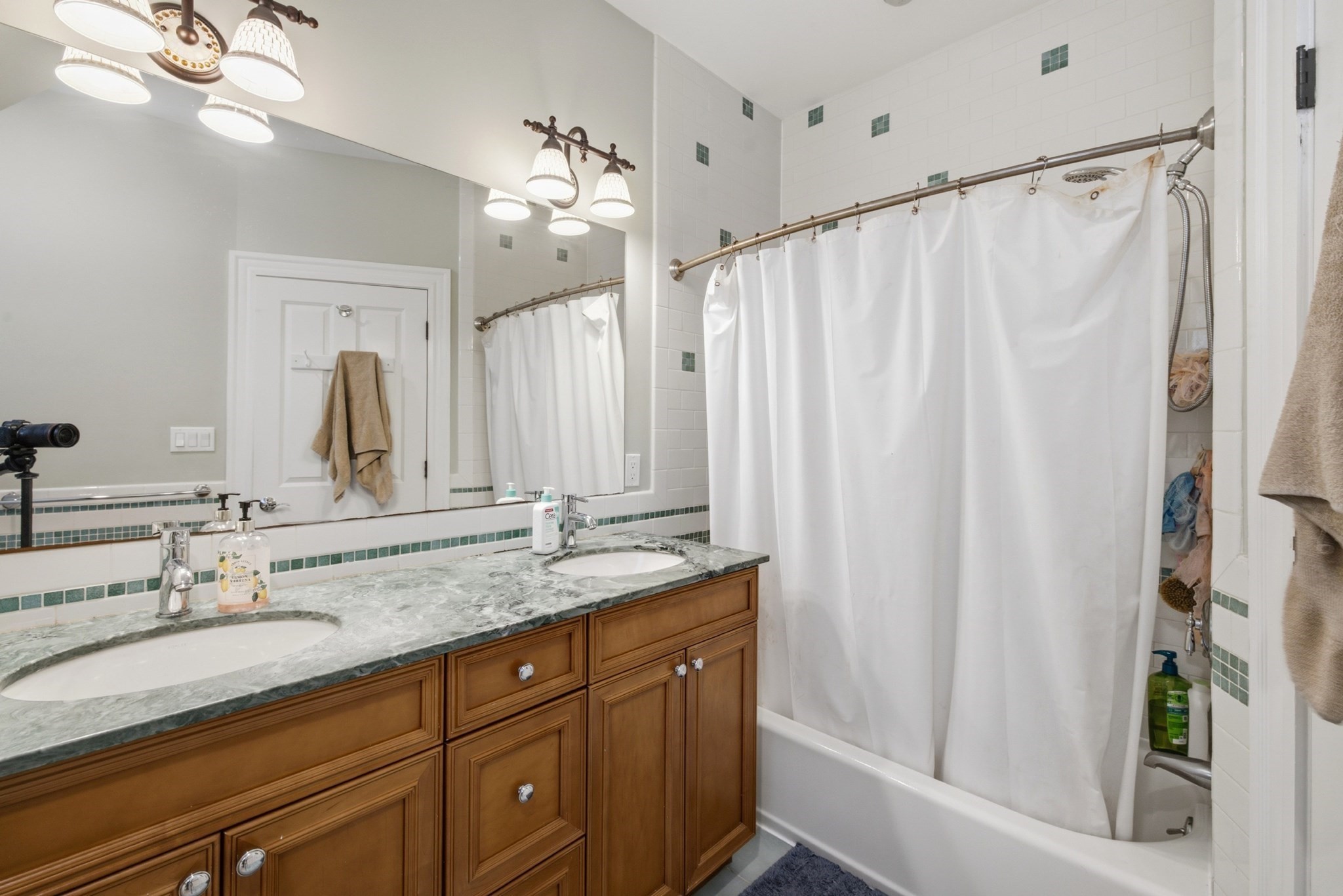 8 Longmeadow Rd Property Photo 30