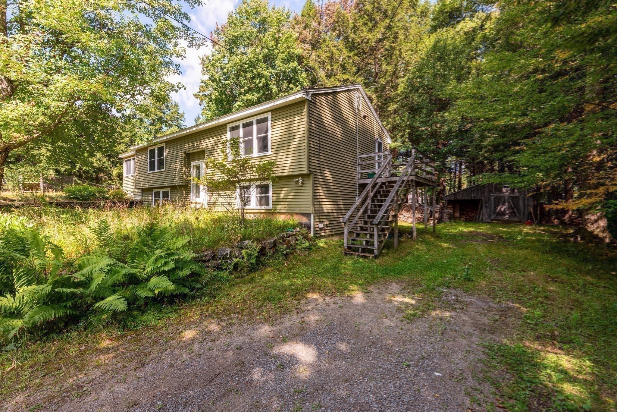 201 Lakeshore Drive Property Photo 2