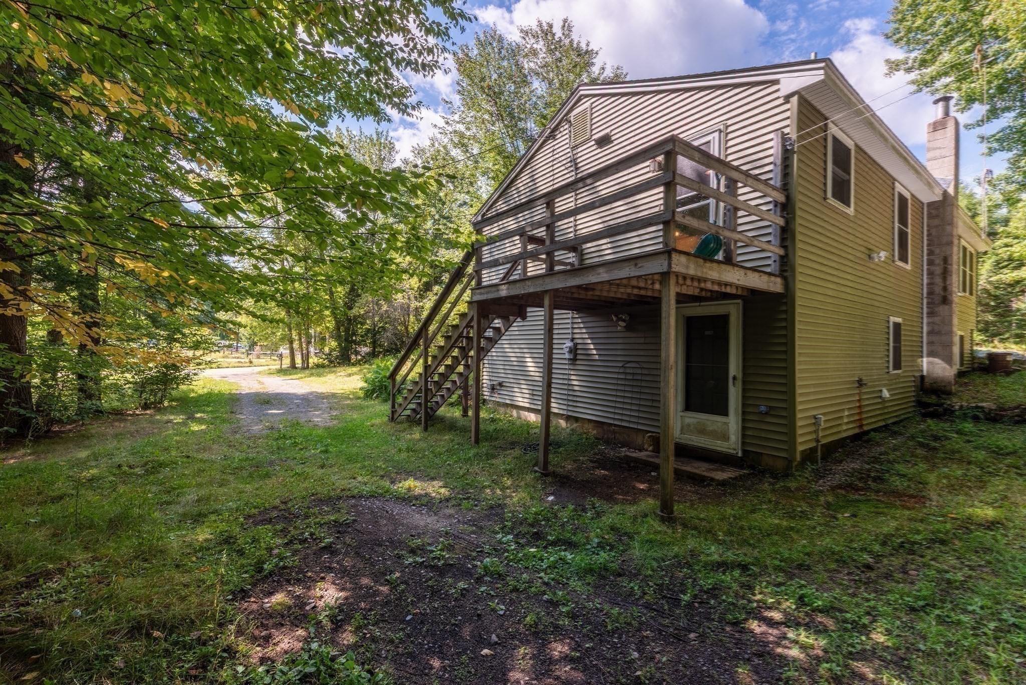 201 Lakeshore Drive Property Photo 3