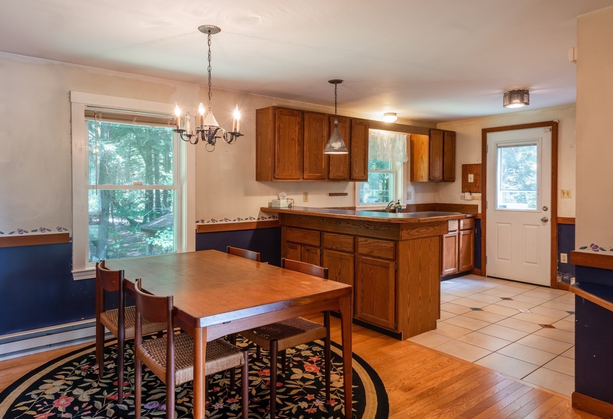 201 Lakeshore Drive Property Photo 4