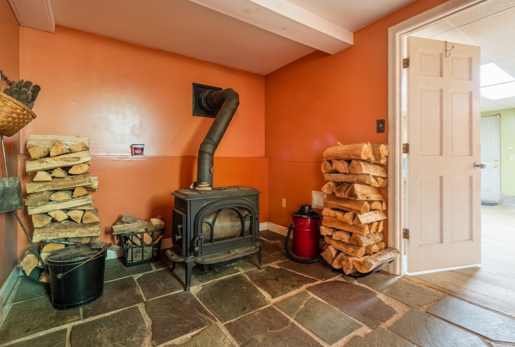 201 Lakeshore Drive Property Photo 25