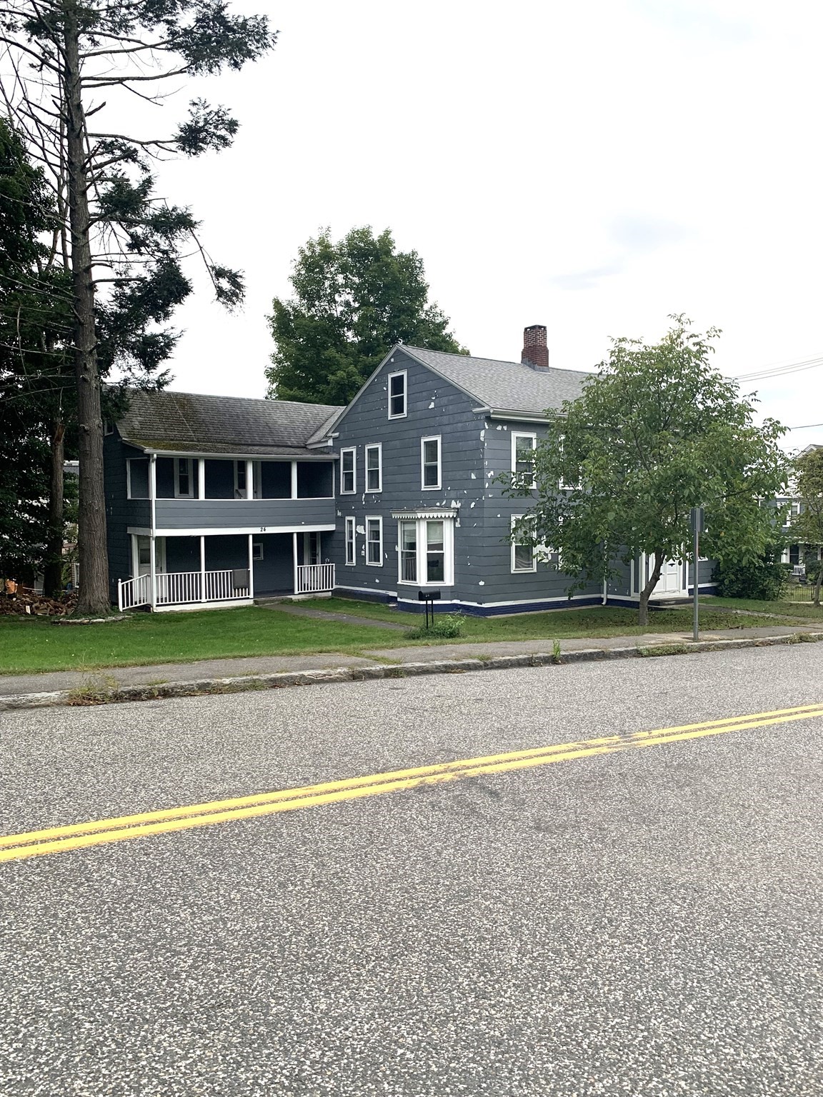 24 Pleasant St Property Photo 4