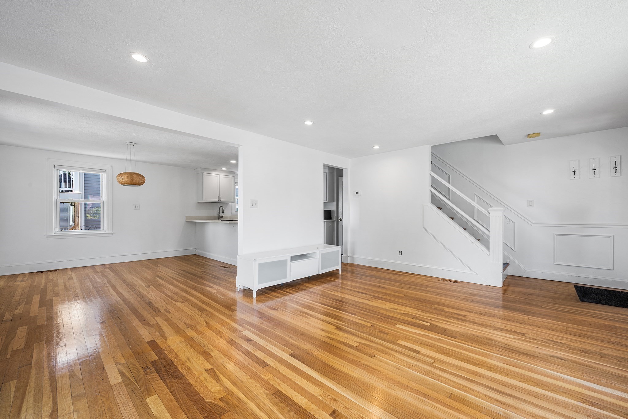5 Falmouth Rd Property Photo 4