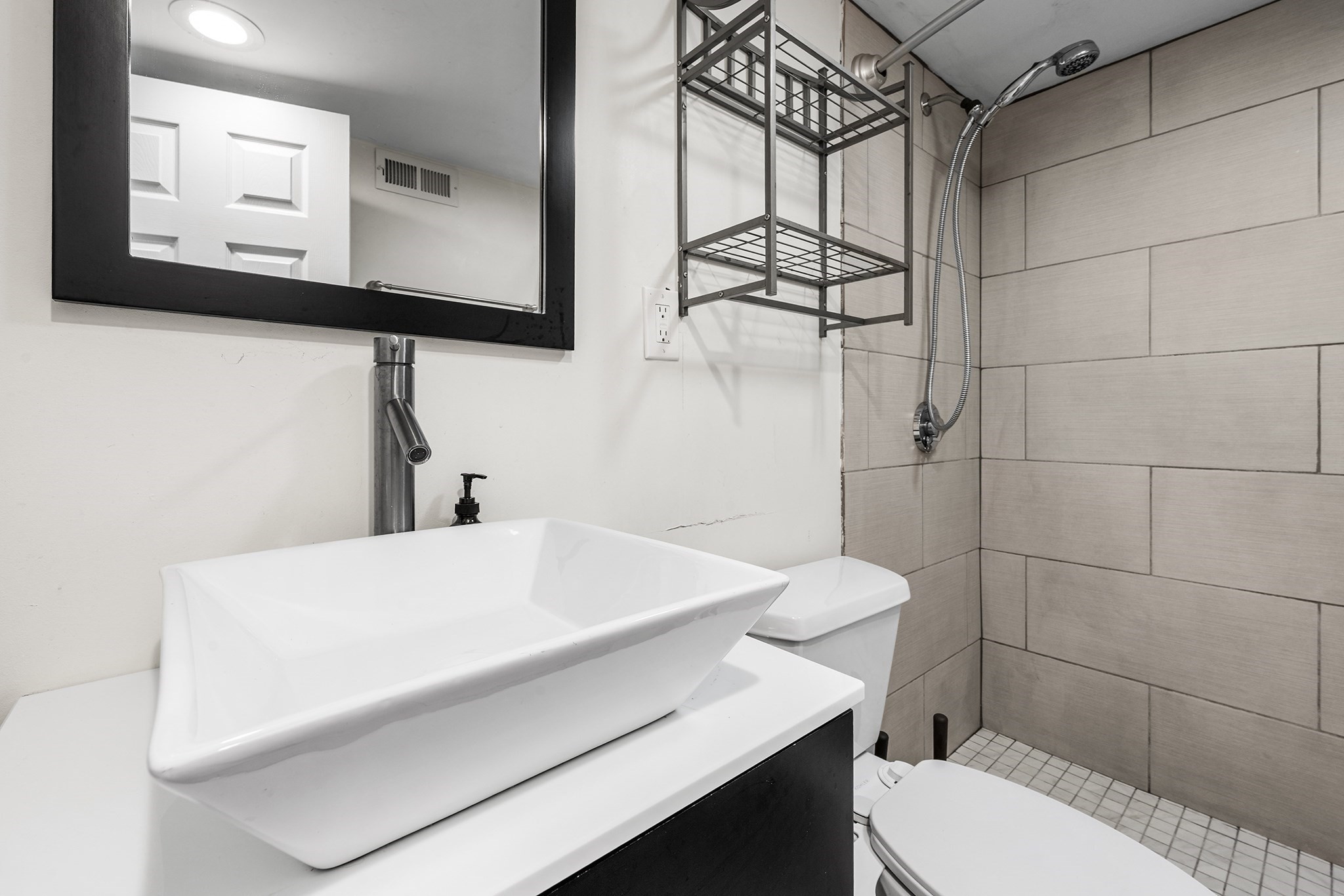 5 Falmouth Rd Property Photo 17