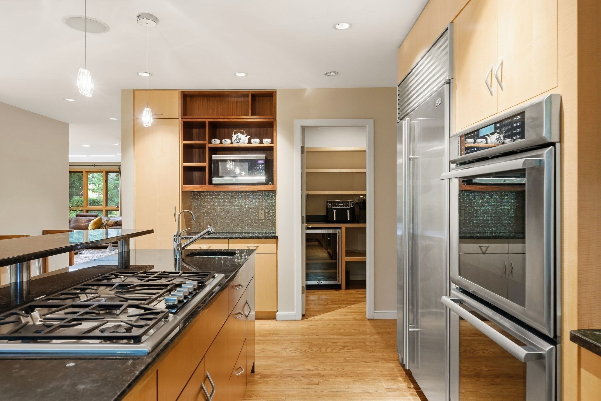 40 Warren Street Property Photo 14
