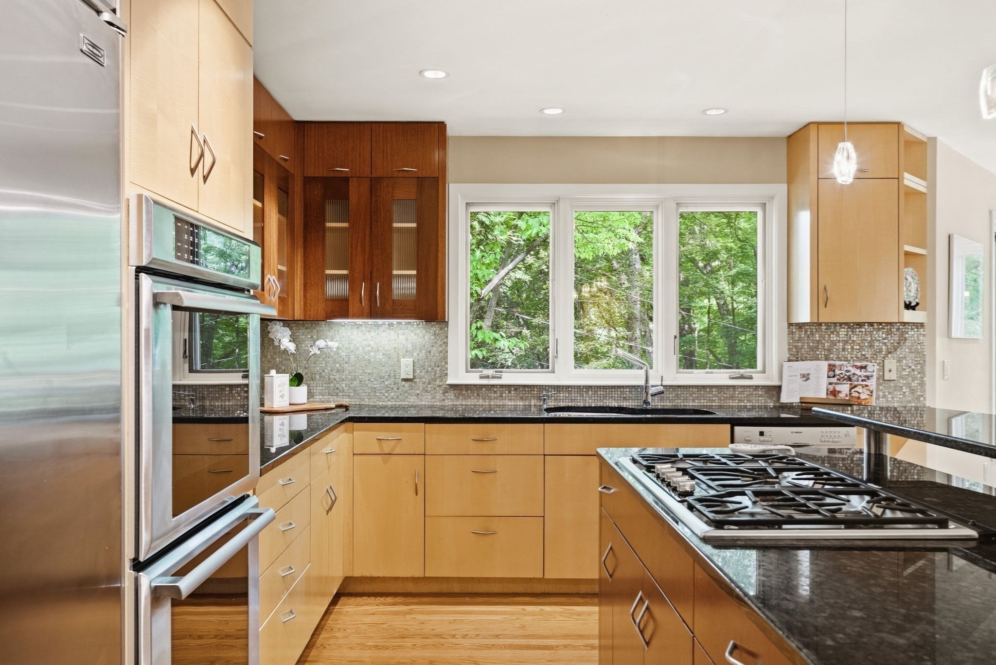 40 Warren Street Property Photo 15