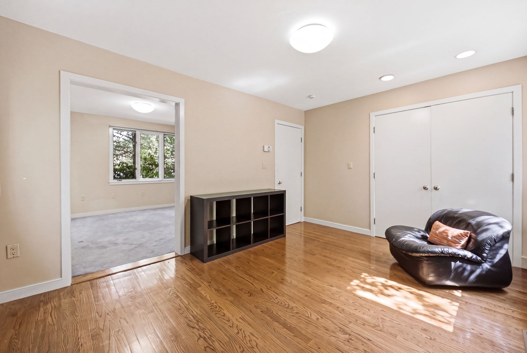 40 Warren Street Property Photo 35