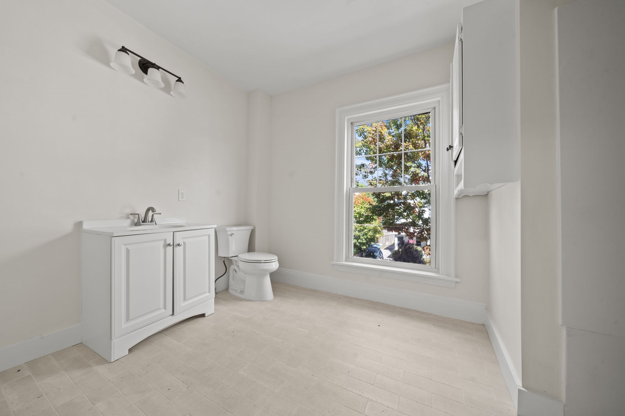 16 Lafayette St # 2 Property Photo 8