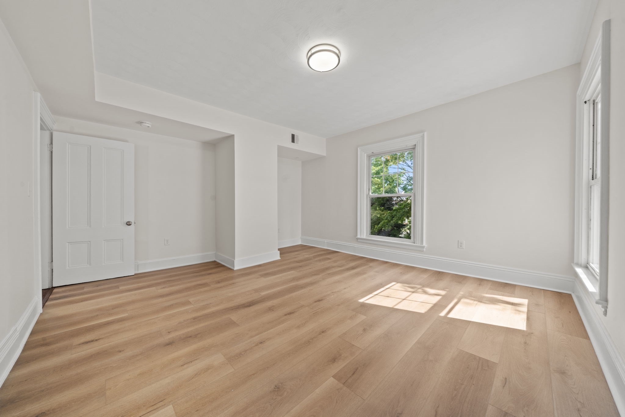 16 Lafayette St # 2 Property Photo 10